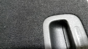 Kia Niro 17-22 HEV trunk floor is black, under the tray, needs cleaning, scratches on the handle