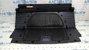 Kia Niro 17-22 HEV trunk floor is black, under the tray, needs cleaning, scratches on the handle