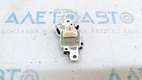 Nissan Pathfinder 13-20 Seat Belt Indicator