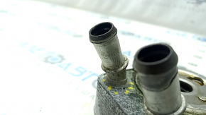 The oil cooler tube of the 2018-2019 Ford Bronco Sport 1.5T engine is dented.
