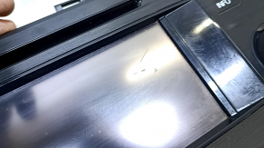 Toyota Avalon 13-14 monitor, scratches, chrome peeling