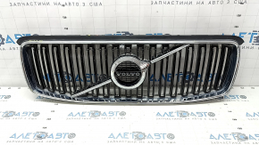 Black Volvo XC90 16-19 grille with badge, chrome frame, no camera, sand