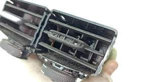 Volvo XC90 16-22 center console air vent missing chrome on handle