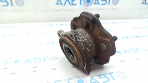 The rear left hub of a Lexus RX350 RX450h 10-15 AWD is rusty.