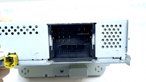 VW Passat B8 16-19 USA 6-button display with scratches