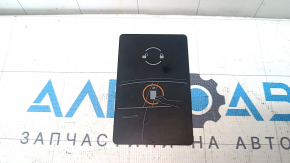 Tesla Model 3 18-keycard scratches