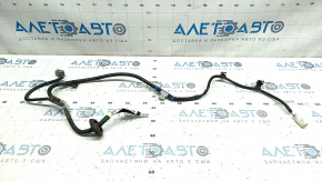 Rear bumper wiring for a Lexus RX350 RX450h 10-12 pre-restyling model, without parking sensors