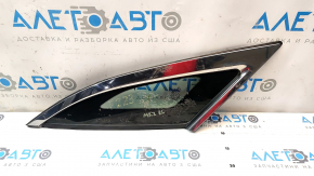 Lincoln MKZ 13-20 rear left window, chrome, torn seal, scratches on chrome