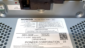 CD changer, radio, and tape deck for a 1913-17 Honda Accord with deflectors