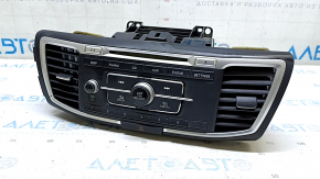 CD changer, radio, tape deck assembly for Honda Accord 13-17 with deflectors, scratched