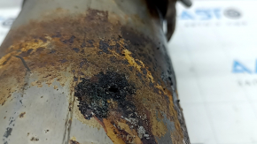 The BMW X5 G05 19-23 3.0T catalytic converter is rusty.