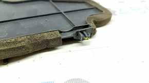 Left rear bumper seal for Nissan Rogue 21-23, broken latch