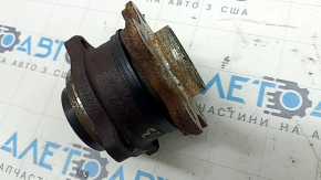BMW X5 G05 19-24 rear right hub rusty