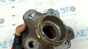 BMW X5 G05 19-24 rear left hub rusty