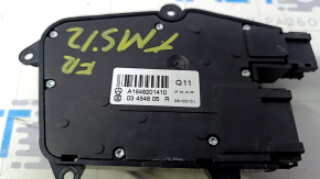 Tesla Model S 12-15 Passenger Seat Controls