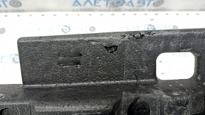 The front bumper absorber of the Toyota Highlander 17-19 is pressed