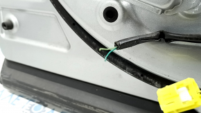 Toyota Highlander 14-19 keyless front left door assembly, silver 1J9, missing light connector, scratches