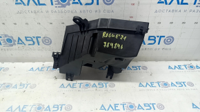 Nissan Rogue 21-23 underhood fuse box housing, broken fasteners, cracked housing