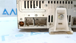 98-11 Lincoln Town Car radio mount broken