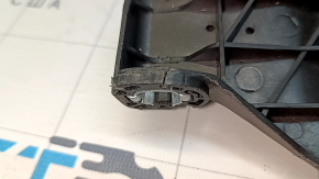 Left headlight mounting bracket for Audi Q5 8R 13-17, crack in mount