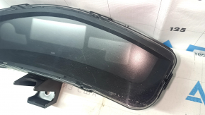 Nissan Leaf 11-12 upper instrument panel scratches