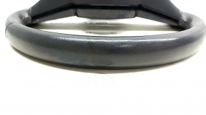Nissan Rogue 22-24 black leather steering wheel with heating, US built, no buttons, scratched
