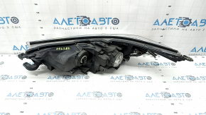 Toyota Highlander 17-19 right front headlight, halogen, light