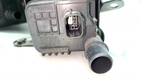 Toyota Highlander 17-19 3.5 carbon canister absorber broken mount