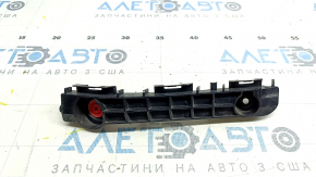 The right front bumper mount on a Toyota Avalon 13-18 has a broken latch.