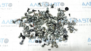 Incomplete interior hardware for Toyota Highlander 14-19