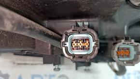 Nissan Rogue 17-20 halogen front left headlight, no mount, broken mount