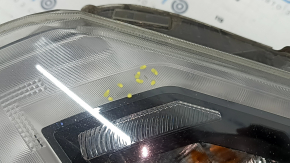 Right front headlight for Nissan Rogue 17-20 halogen, no mount, scratches, broken mount
