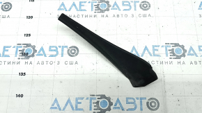 Left Nissan Rogue 14-20 windshield wiper grille seal broken mount