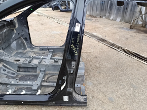 The central left body pillar of the Nissan Rogue 14-20 on the body, pokes
