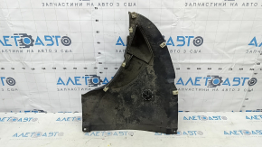 The front left fender liner of the BMW X3 G01 18-21 is cracked.