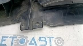 BMW 3 F30 16-18 front bumper lower grille missing fragment