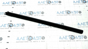 Honda CRV 17-22 inner rear right door glass seal