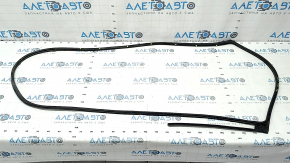 Honda CRV 17-22 rear left door seal with tears