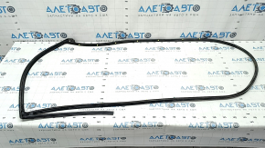 Honda CRV 17-22 rear left door seal with tears