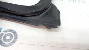 Honda CRV 17-22 front left door seal with tears