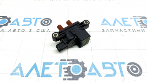 Honda CRV 20-22 hybrid vacuum solenoid