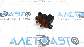 Honda CRV 20-22 hybrid vacuum solenoid