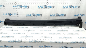 Left side sill for Nissan Rogue 17-20: structure, cracks, scratches