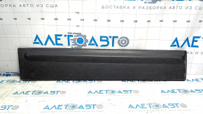 Lower rear right door trim for Kia Sorento 10-15: structure, scratches, crack in fastener