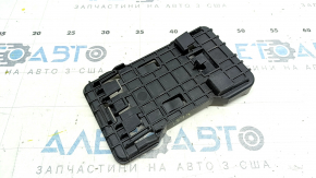 BMW i3 14-21 underhood fuse box mounting