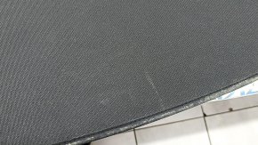 The trunk curtain of a Honda CRV 17-22 is worn and needs cleaning.