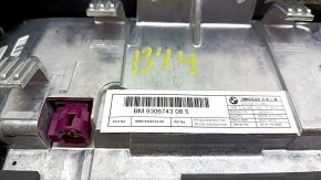 The bare BMW i3 14-18 display monitor