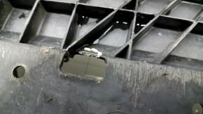 Front bumper guard for Audi A4 B9 17-17, broken fasteners, cracks