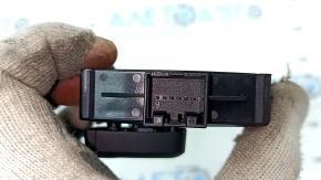 Audi A4 B9 17-25 driver's seat control with black buttons