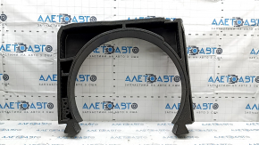 The left trunk tray foam is torn on a VW Tiguan 09-18.